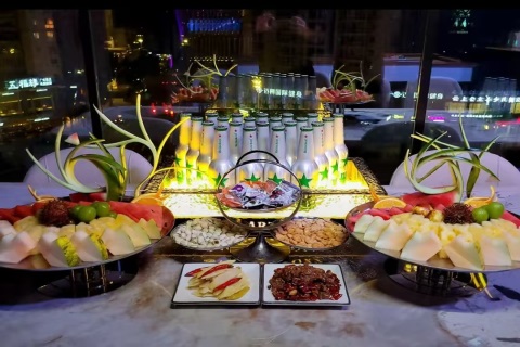 开封KTV片场真实招聘女模:1500-1800起